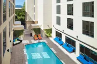 Aloft Cupertino - Pools