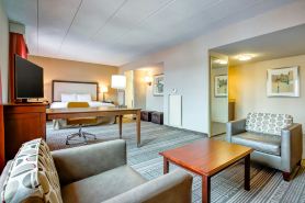 Hampton Inn Boston-Norwood