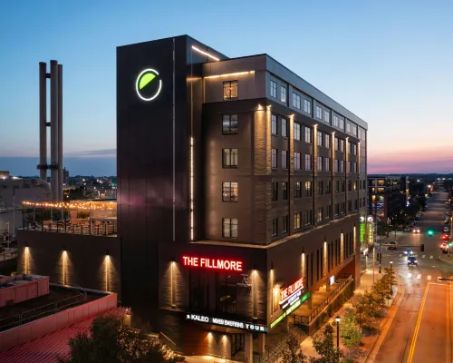 Element Minneapolis Downtown Hotels in der Nähe von Baseballstadion Target Field