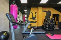 Moxy Frankfurt Airport Kelsterbach - Gym