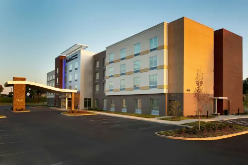 Fairfield Inn & Suites Memphis Arlington - parking