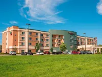 Courtyard Milwaukee Airport Hotels near Pitman Theater