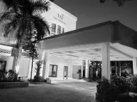 Taj Connemara, Chennai Hotels near Anna Memorial