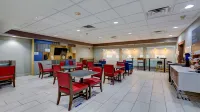 Holiday Inn Express & Suites ASHTABULA-GENEVA by IHG - Desayuno