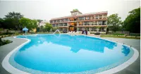 Ram Shyam Village Resort - parking