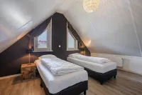 Lakeside Villa Near Sneekermeer -  Casas de vacaciones