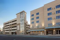 DoubleTree by Hilton Evansville - Wifi