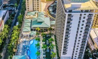 Embassy Suites by Hilton Waikiki Beach Walk