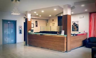 Hotel Don Camillo - Housity