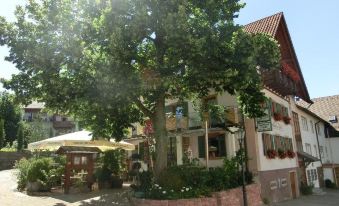 Landgasthaus Zur Linde, Neusatz