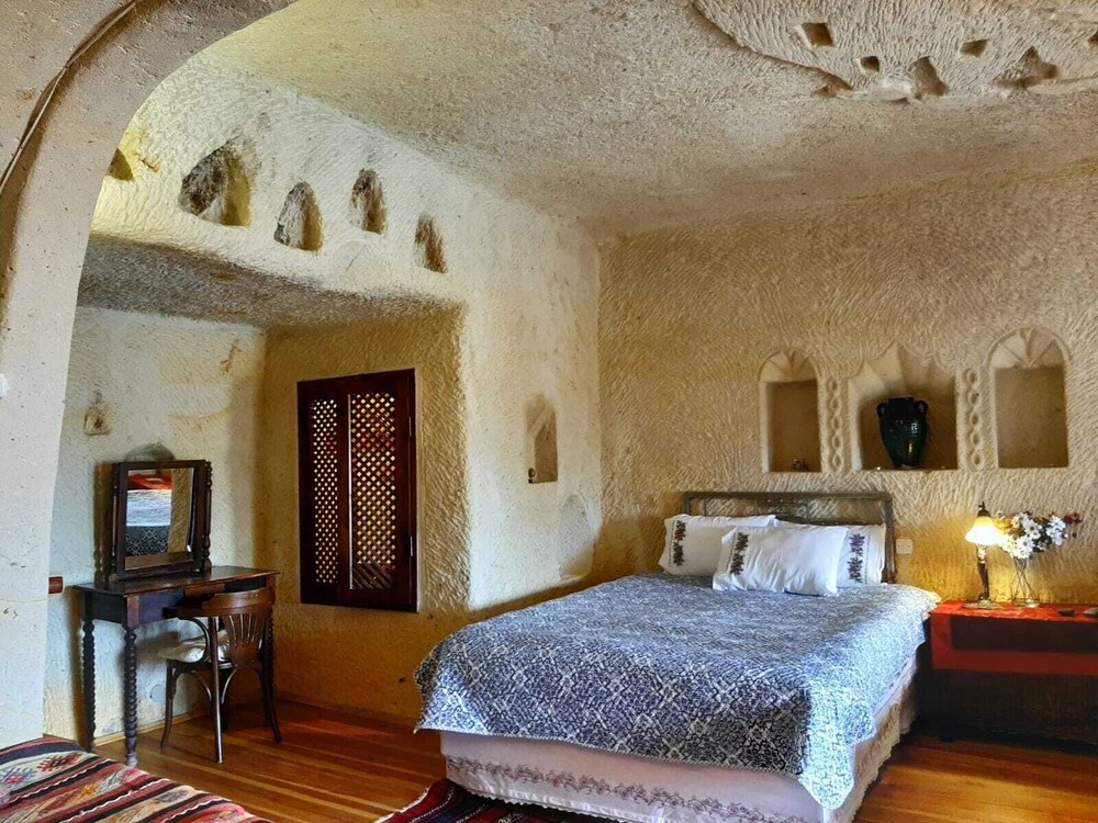 Elkep Evi Cave Hotel