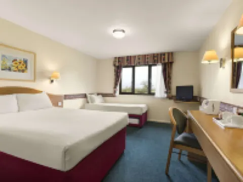 Days Inn by Wyndham Michaelwood M5 Hotels in Falfield