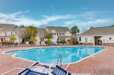 Outdoor Swimming Pool Barefoot Resort - Tanglewood 112 Photo
