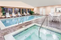 컴포트 인 & 스위트