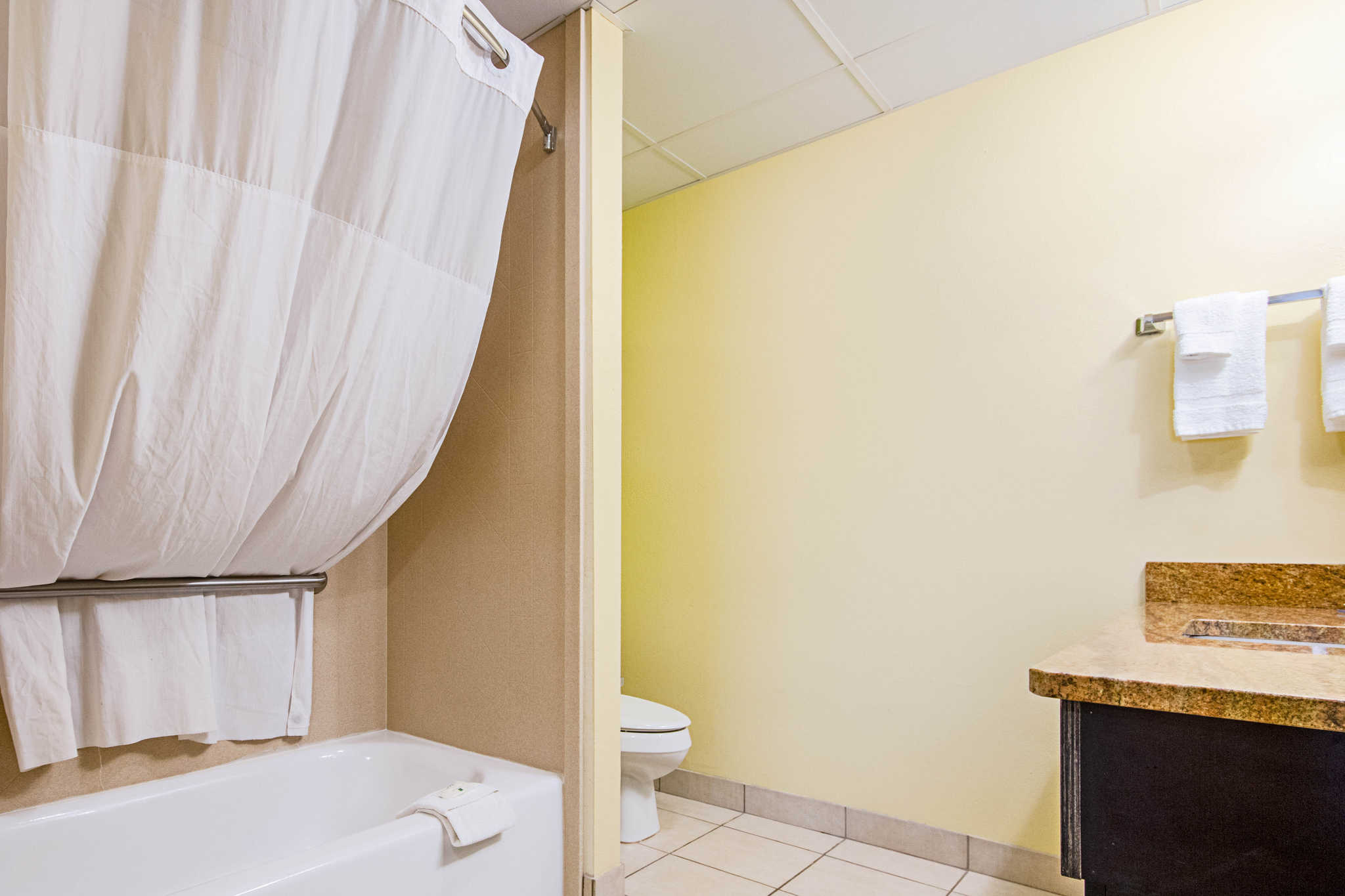 Quality Inn & Suites Glenmont - Albany South