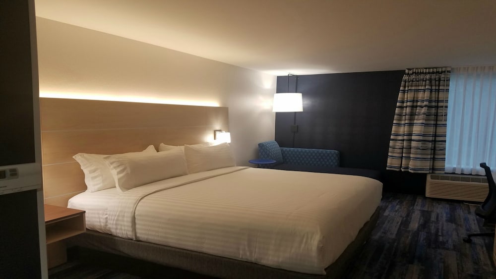 Holiday Inn Express - Williamsburg Busch Gardens Area, an Ihg Hotel