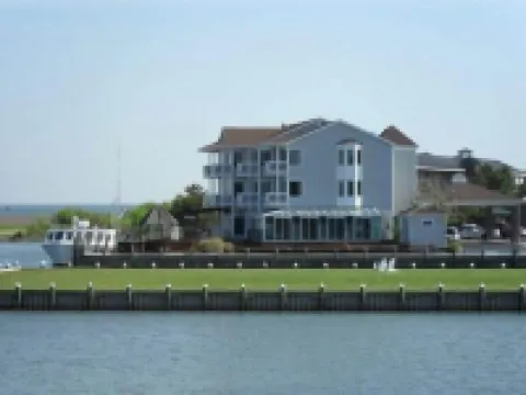 Island Resort Hotels near Chincoteague Island