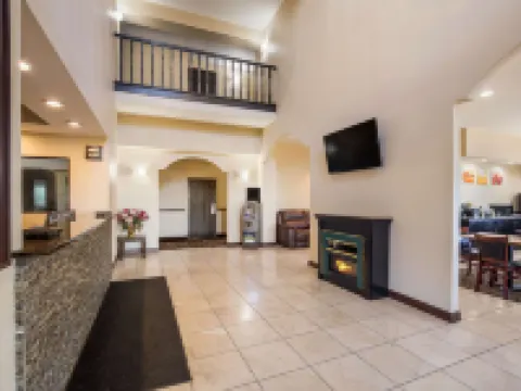 Quality Inn & Suites Caseyville - St. Louis Hotels in Caseyville