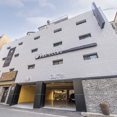 The Leeds Hotel Отели рядом с достопримечательностью «Скайпарк в Тэдоне»