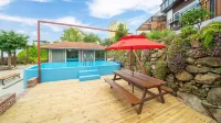 Namhae Badamaru Pension - Pools