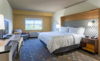 Holiday Inn & Suites Beaufort @ Highway 21 Hotels in Beaufort