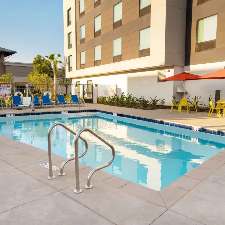 Home2 Suites by Hilton Corona