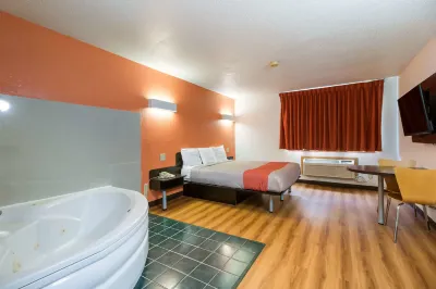 Motel 6 Davenport, IA Hotels near Walgreens