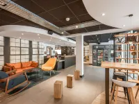 กองปานีล ไพรม์ - ชาร์เทร เซ็นเตอร์ การ์ กาเธดราล โรงแรมในชาทร์