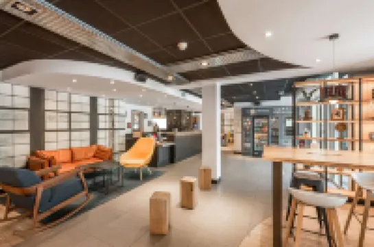 Campanile PRIME - Chartres Centre Gare Cathédrale