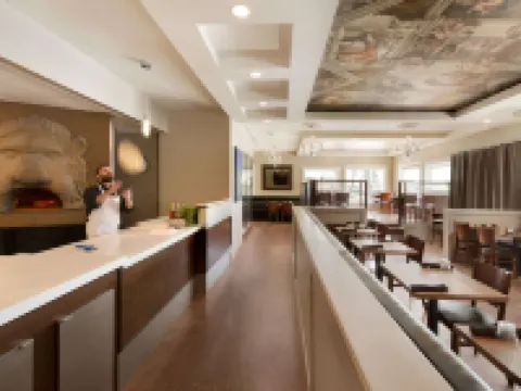 Travelodge by Wyndham Edmonton South โรงแรมในเอ็ดมอนตัน