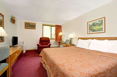 Super 8 by Wyndham Chaska Hotels in Chaska