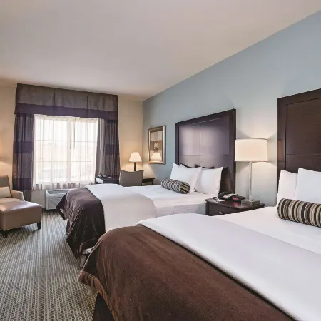La Quinta Inn & Suites by Wyndham DFW Airport West - Euless