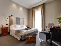 Alpi Hotel Hotels near San Silvestro in Capite