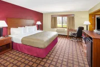 AmericInn by Wyndham Burlington - Haustierfreundliche