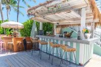 The Savoy Hotel & Beach Club - bar