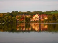 Tó Wellness Hotel Hotels in 