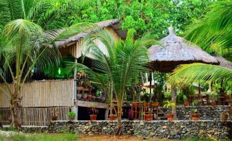 Tori's Backpackers Paradise