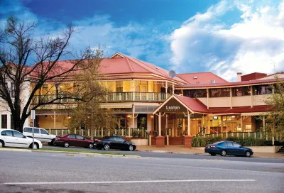 Loxton Community Hotel Motel Các khách sạn ở Loxton