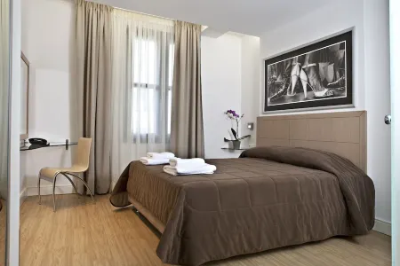Chic Hotel