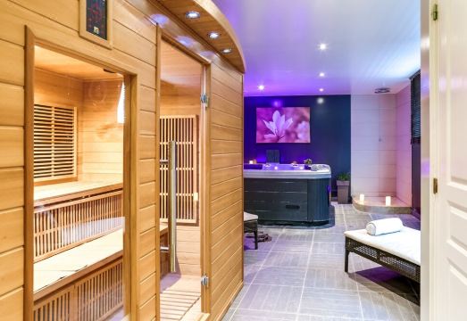 Hôtel-Spa-Piscine le Petit Castel Beuzeville-Honfleur Hotel Overview