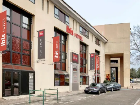 ไอบิส อาวีญง ซองทร์ ปง เดอ เอออ็อป