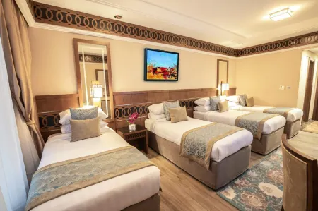 Violet Al Azizia Hotel