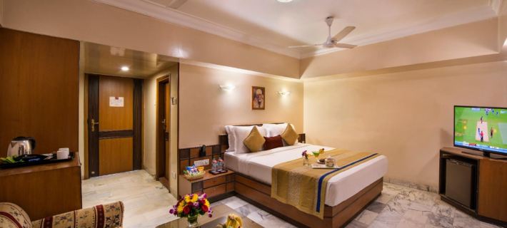 Hotel Abigail Goradia's Hotels in Ahmednagar