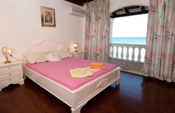 甜蜜回憶海灘別墅酒店