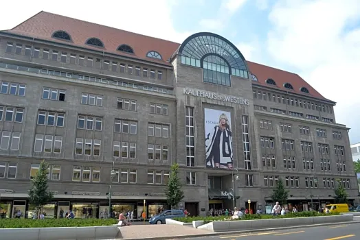 Hotel Astrid GmbH Hotels in der Nähe von Walter-Benjamin-Platz