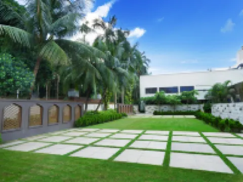 InterContinental Hotels DHAKA by IHG Hotels near Bangladesh National Museum