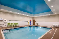 Hampton Inn Paramus - Pools