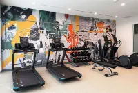 La Quinta Inn & Suites by Wyndham Pflugerville - gimnasio