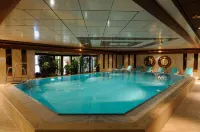 Maritim Hotel Köln Hoteles en Colonia