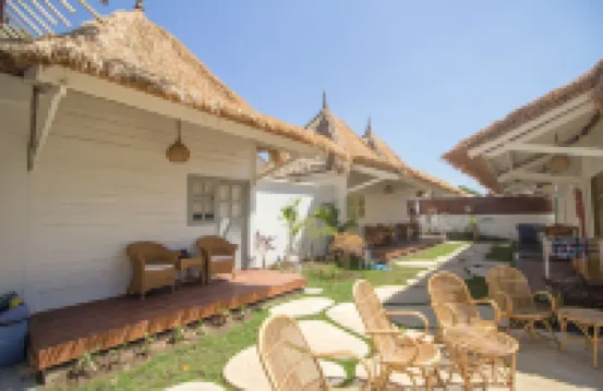 ギリブリーズ トロピカルバンガロー